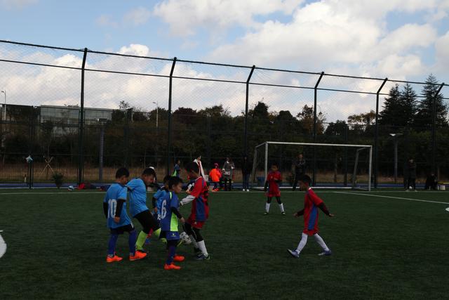 易建联球衣退役广东克广厦 深圳送四川13连败