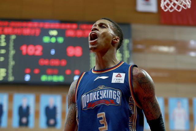 杨瀚森19+21青岛负山西 孙铭徽17分广厦胜吉林